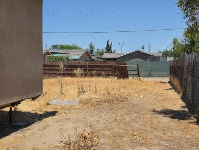 12641 G St, Biola, CA 93606 - photo 4