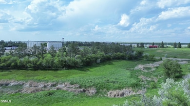 8501 13th Ave E, Williston, ND 58801 - photo 7