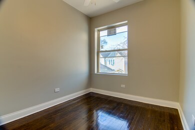 unlisted-address, Chicago, IL 60637 - photo 6
