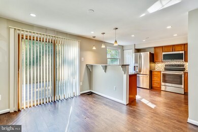 10625 Whiterock Ct, Laurel, MD 20723 - photo 7