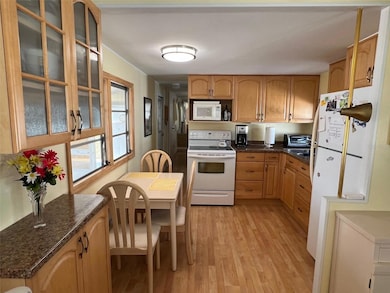 12766 Seminole Blvd unit 19, Largo, FL 33778 - photo 6