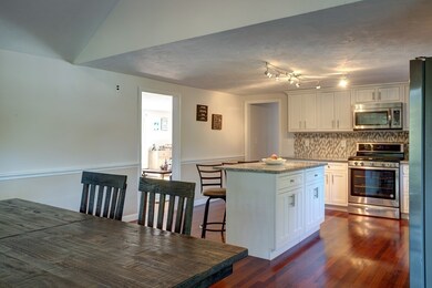 291 Picnic St, Boxborough, MA 01719 - photo 7