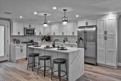 9 Bartley St unit 2, Wakefield, MA 01880 - photo 5