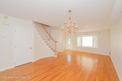 49 Endview St, Staten Island, NY 10312 - photo 6