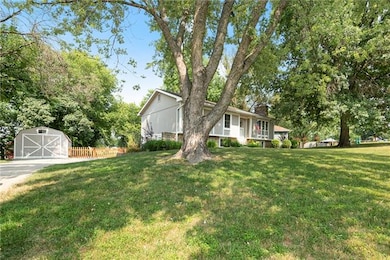 5125 Longview Rd, Shawnee, KS 66218 - photo 4