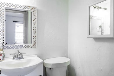 11677 Village Place Dr unit 255, Houston, TX 77077 - photo 7