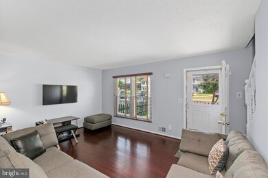 6734 Hawthorne St, Hyattsville, MD 20785 - photo 4