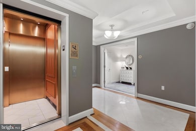 The Ritz-Carlton Residences, Baltimore, MD 21230 - photo 2