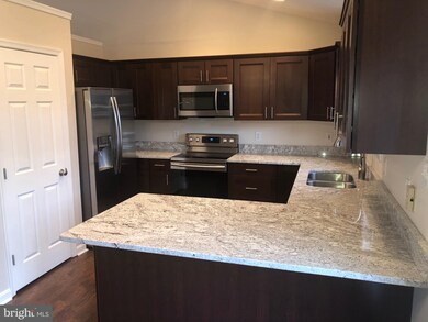 762 Christiansen Dr, Strasburg, VA 22657 - photo 3