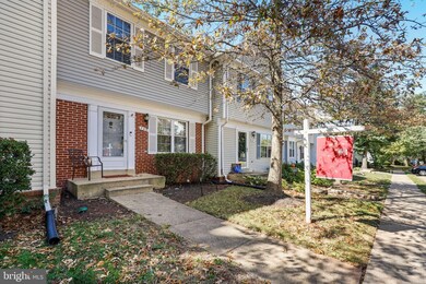 249 Finchingfield Ct, Sterling, VA 20165 - photo 3