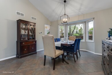 573 Plank Rd, Naperville, IL 60563 - photo 4