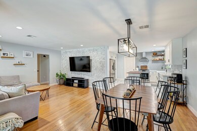 1611 Walton St, Houston, TX 77009 - photo 3