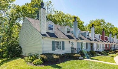 10753-Colonial-Woods-Ct-0001