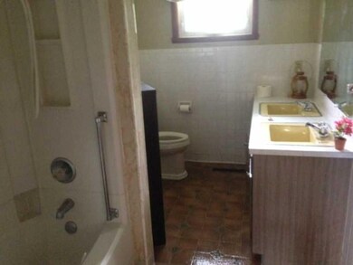 Full Bath.