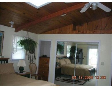 8 Mohawk Ave, Webster, MA 01570 - photo 6