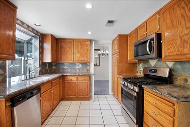 Kitchen (13)