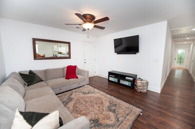 131 Lockman St, Inman, SC 29349 - photo 5