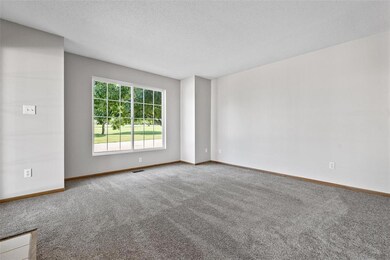 917 74th St NE unit 1, Cedar Rapids, IA 52402 - photo 3