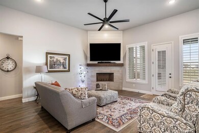 247 Harvard Ln, Springtown, TX 76082 - photo 6