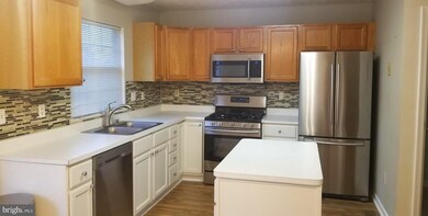 5308 Castlestone Dr, Rosedale, MD 21237 - photo 3