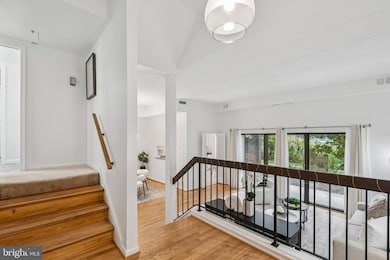 102 Roberts Ln unit 100, Alexandria, VA 22314 - photo 4