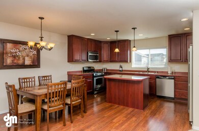 Kitchen/Dining