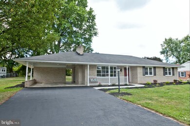 16631 Longstreet Dr, Williamsport, MD 21795 - photo 5