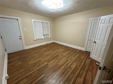 3859 Alberta St unit 1st Floor, Saint Louis, MO 63116 - photo 4