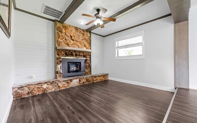 419 SW Wall Terrace, Lake City, FL 32025 - photo 4