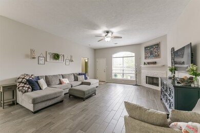 4202 Cleburne Dr, Pearland, TX 77584 - photo 7