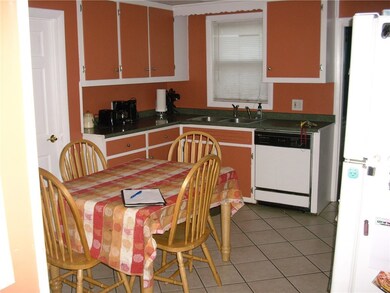 30 Potter Ave, West Warwick, RI 02893 - photo 4