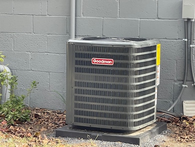 312 S Wooten St, La Grange, NC 28551 - photo 4