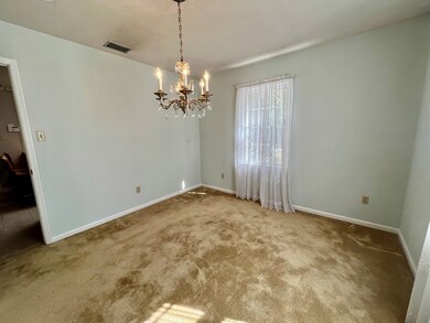 1800 W Lakeridge Dr, Albany, GA 31707 - photo 5