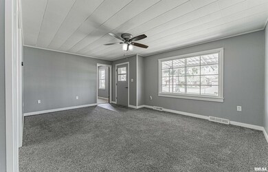 1625 Pulaski St, Lincoln, IL 62656 - photo 3