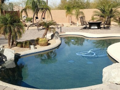 T Bk yrd Pool W