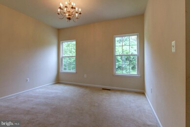 8411 Staggers Farm Ct, Laurel, MD 20708 - photo 5