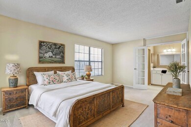 23-web-or-mls-7712 Falcon Crest Circle-2