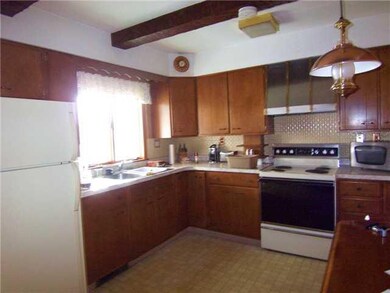 Kitchen. EAT-IN KITCHEN.