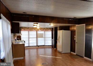 5454 Hallowing Point Rd, Prince Frederick, MD 20678 - photo 4