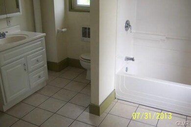 934 Masslich St, Bethlehem, PA 18018 - photo 5