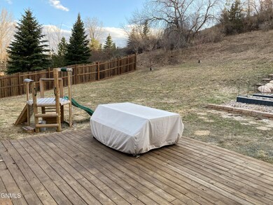 1513 5th Ave NW, Jamestown, ND 58401 - photo 4