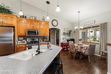 9612 Denhart Ave, California City, CA 93505 - photo 6