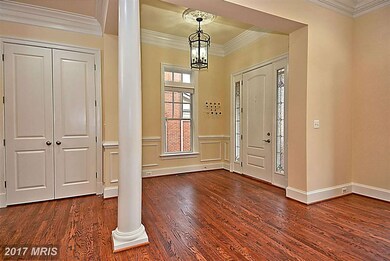 2157 Royal Lodge Dr, Falls Church, VA 22043 - photo 3