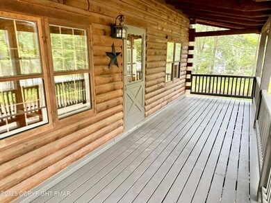 113 Davis Cir, Bushkill, PA 18324 - photo 4