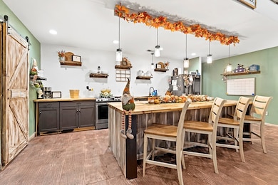 107 Mystic Ct, Hodges, SC 29653 - photo 5