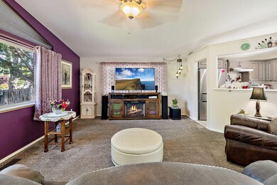 1376 Foxwood Dr, Medford, OR 97504 - photo 4