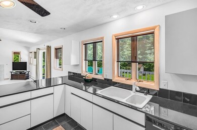 336 Alden St, Ludlow, MA 01056 - photo 4