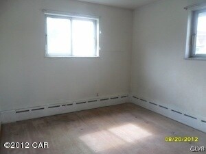 4 W Lehigh St, Coaldale, PA 18218 - photo 5