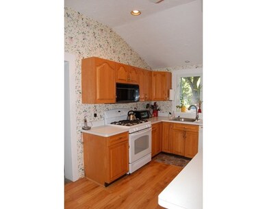 205 Bent St, Franklin, MA 02038 - photo 3
