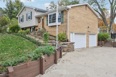 1236 Glennview St NE, Canton, OH 44721 - photo 3